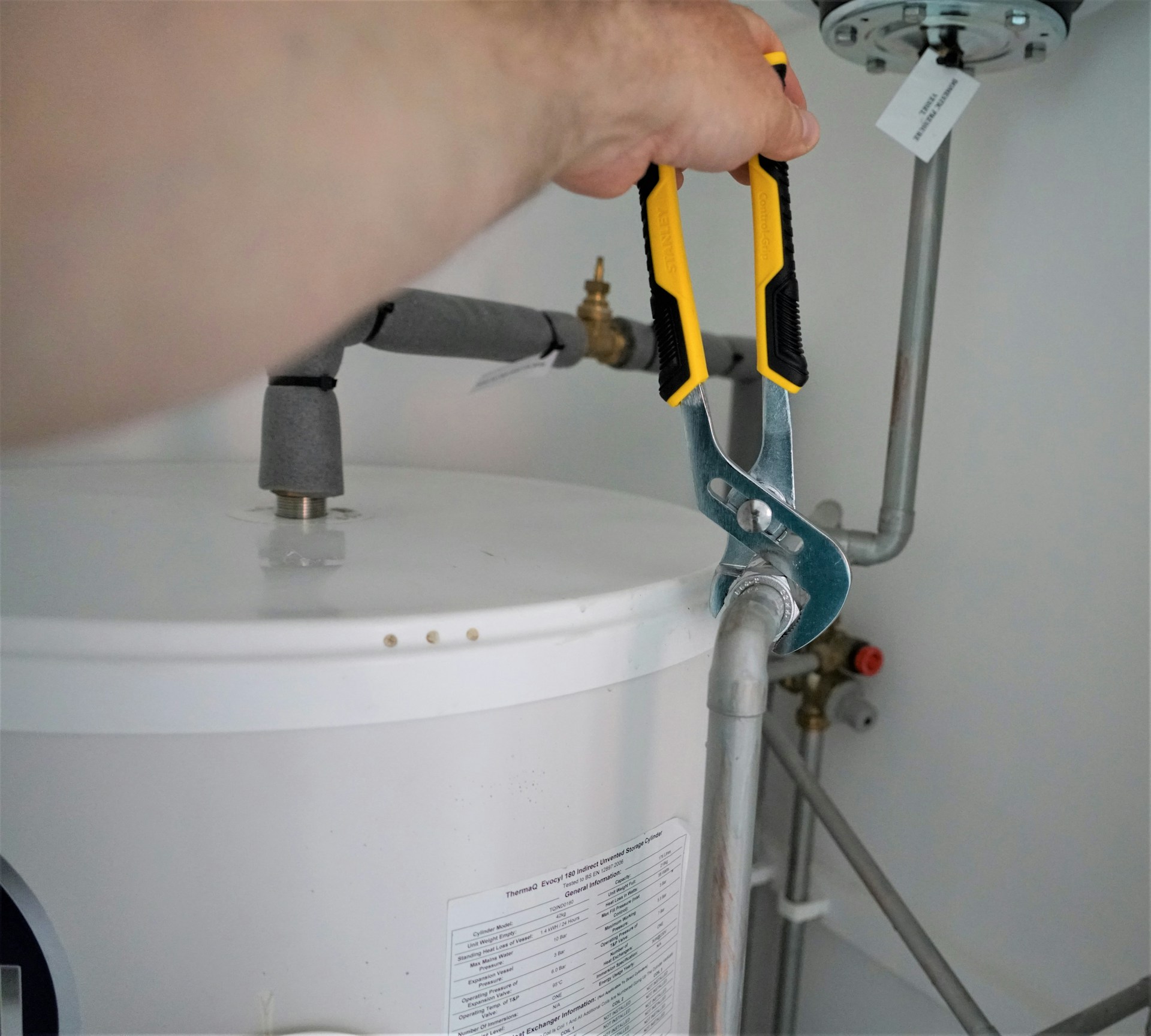 Hot water heater installation and replacement
